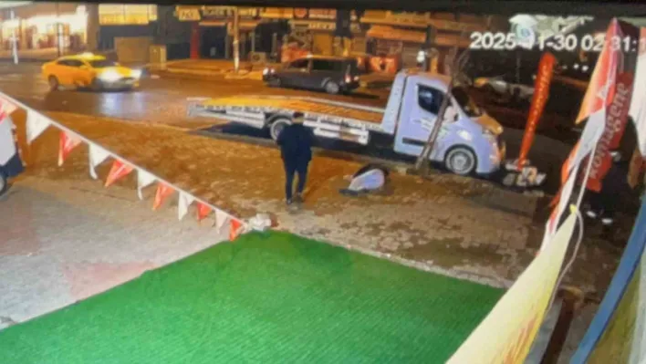 Tekirdağ'da motosiklet oto kurtarıcıya ok gibi saplandı