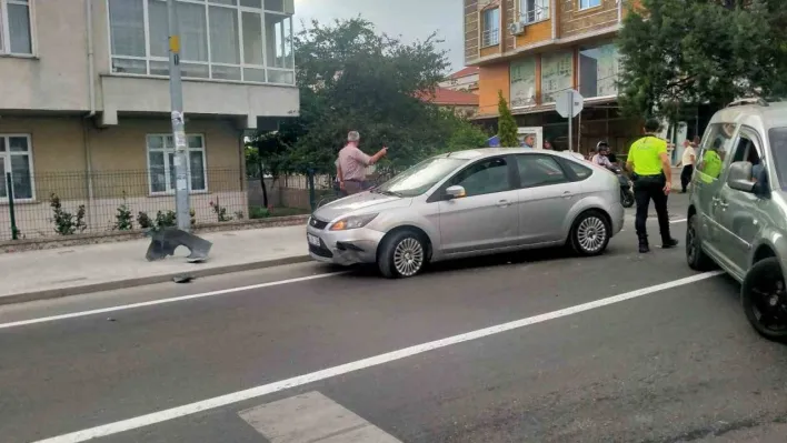 Tekirdağ'da motosikletli otomobille çarpıştı: 1 yaralı