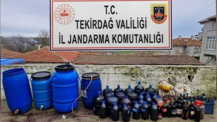 Tekirdağ'da yılbaşı öncesi kaçak alkol operasyonu: 2.5 ton sahte içki ele geçirildi