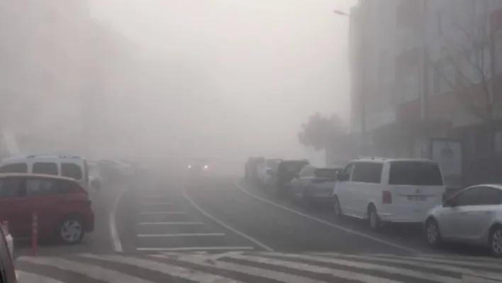 Tekirdağ'da yoğun sis öğle saatlerine kadar etkili oldu