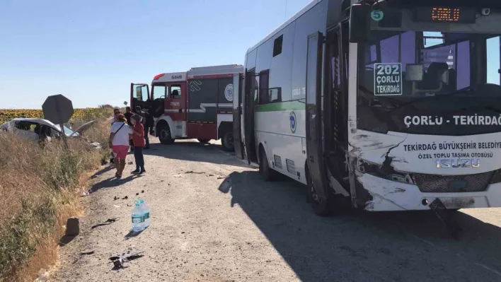 Tekirdağ'da yolcu minibüsü otomobille çarpıştı: 4 yaralı