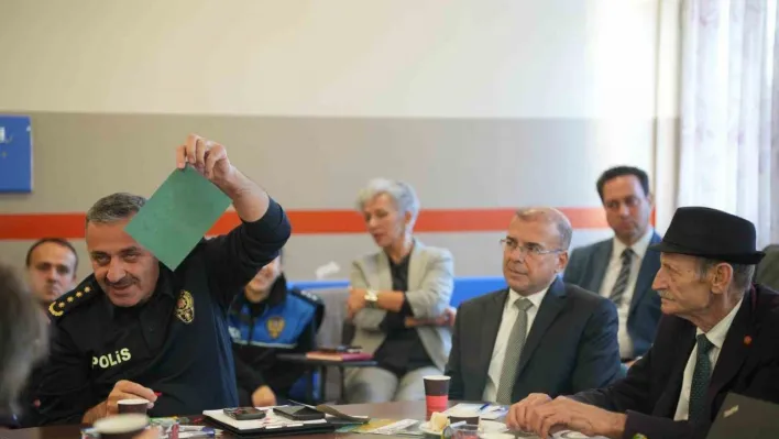 Tekirdağ Emniyeti'nden Aydoğdu'da huzur toplantısı