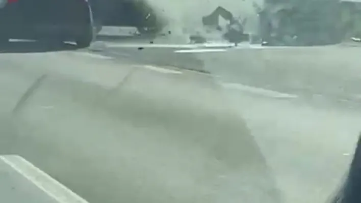 TEM Otoyolu'nda maganda dehşeti: Bebekli otomobili sıkıştırdı, 5 araç birbirine girdi