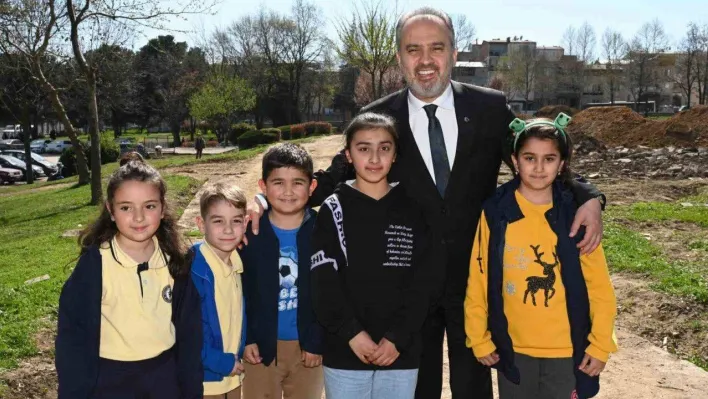 Teoman Özalp Parkı'nda dönüşüm başladı