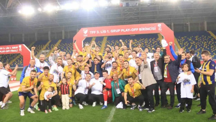 TFF 2. Lig'e yükselen Belediye Derincespor'da şampiyonluk kutlamaları yarın