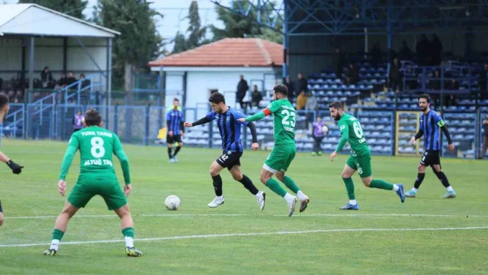 TFF 2. Lig: Karacabey Belediyespor: 0 - Kırklarelispor: 0