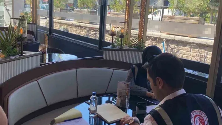 Ticaret Bakanlığı Aksaray'daki fahiş fiyatlı su satışına karşı harekete geçti: Ülke genelinde kafe denetimi yapıldı