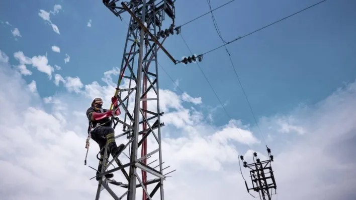 Toroslar EDAŞ elektrik dağıtım yatırımlarında zirvedeki yerini korudu