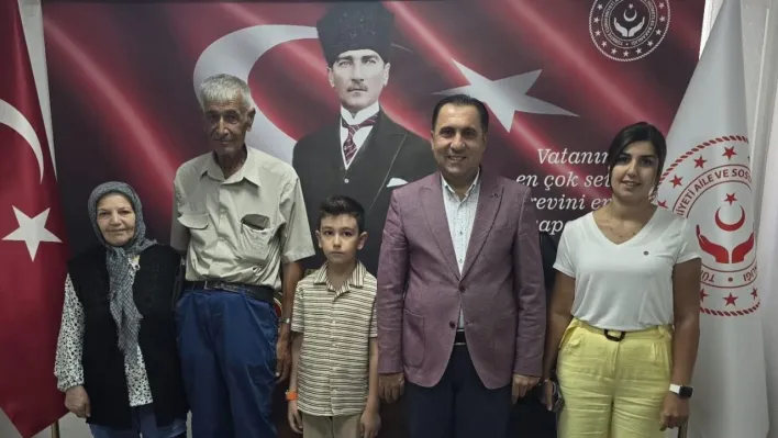 Torunlarına koruyucu aile oldular