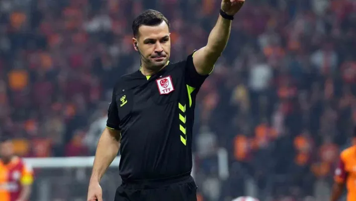 Trabzonspor'da Benjamin Bouchouari kırmızı kart gördü