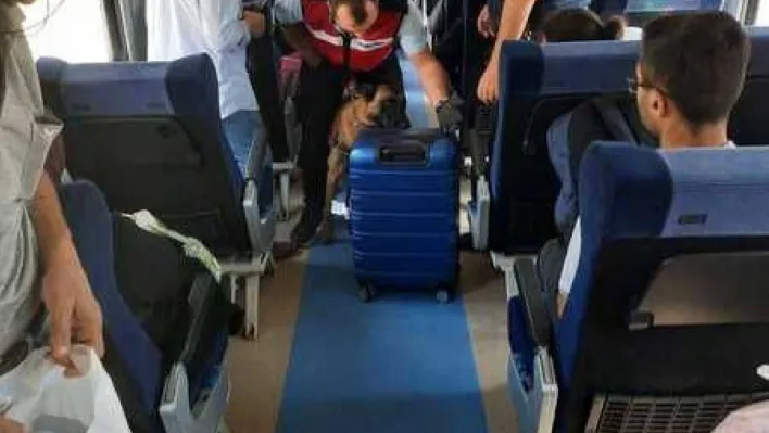 Tren vagonları tek tek arandı