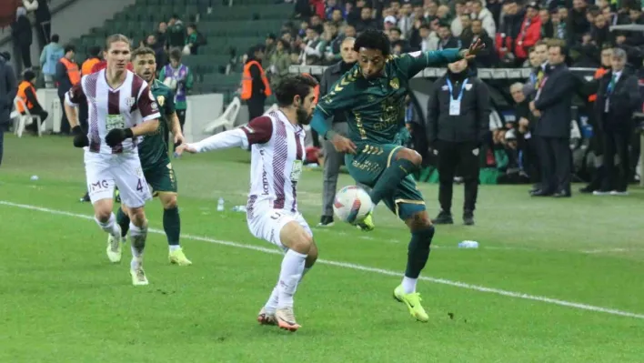 Trendyol 1. Lig: Kocaelispor: 2 - Bandırmaspor: 2