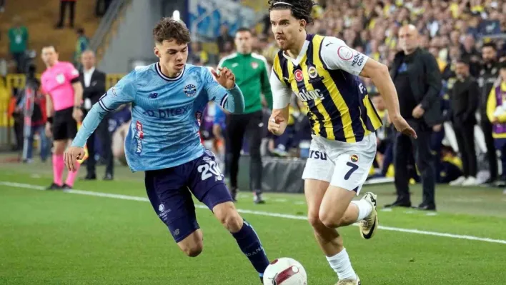 Trendyol Süper Lig: Fenerbahçe: 1 - Adana Demirspor: 1 (İlk yarı)