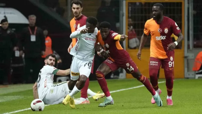 Trendyol Süper Lig: Galatasaray: 0 - Konyaspor: 0 (İlk yarı)