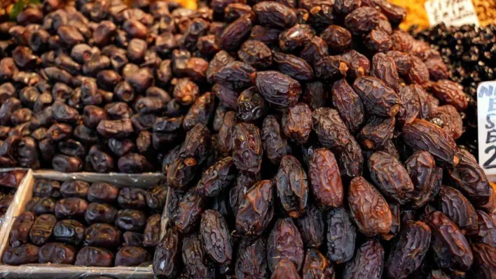 Tüketicilere hurma uyarısı 'Yıkayıp bir kenara koymayın, yiyeceğiniz sayıda yıkayın'