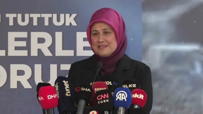 Türk Kızılay Başkanı Yılmaz: 'Gazze'ye elimizde çiçeklerle girmek istiyoruz'