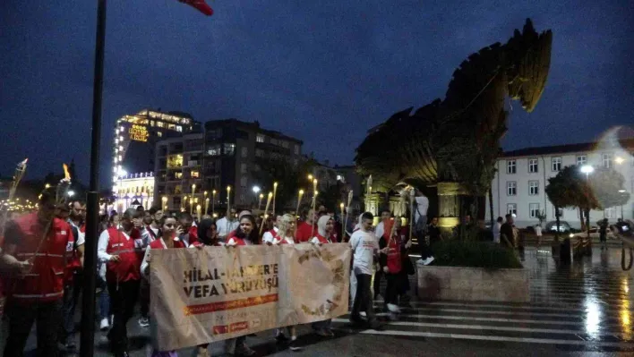 Türk Kızılay'ından Hilal-i Ahmer'e vefa yürüyüşü