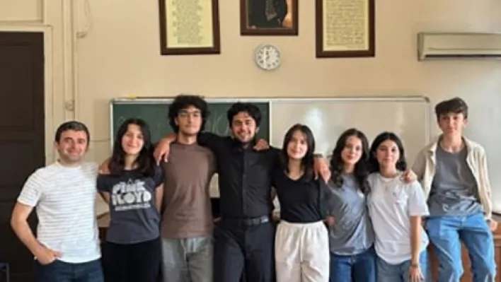 Türk takımı, 'Liseler için Demet Hattı Yarışması'nın kazananlarından oldu