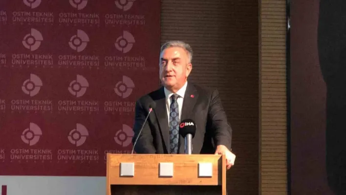 Türkiye Uzay Ajansı Başkanı Yıldırım: 'Ay Araştırma Programı ile Ay'ın yüzeyine bir araç indirmeyi hedefliyoruz'