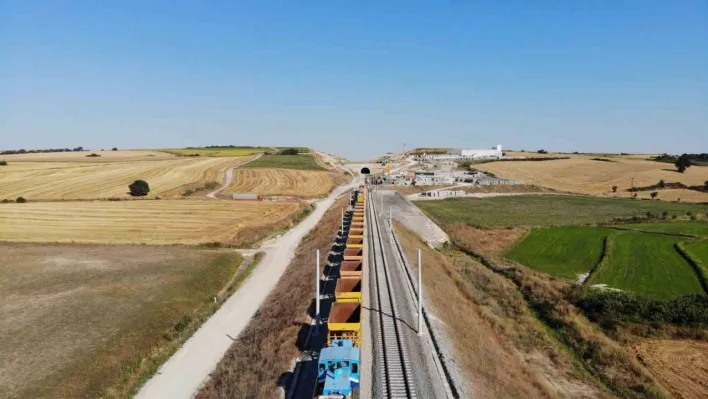 Türkiye'yi Avrupa'ya bağlayacak hızlı tren çalışmalarında Edirne kısmı haziranda bitiyor