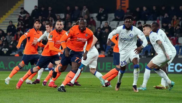 UEFA Avrupa Konferans Ligi: Medipol Başakşehir: 0 - Gent: 4 (İlk yarı)