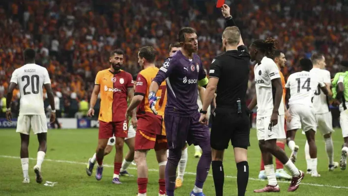 UEFA, Fernando Muslera'ya 3 maç men cezası verdi