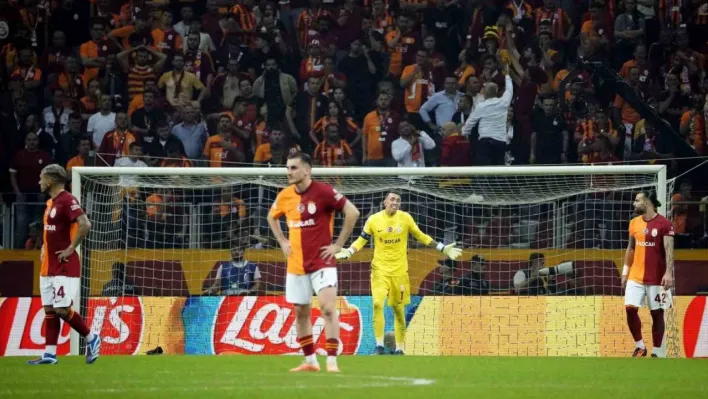 UEFA Şampiyonlar Ligi: Galatasaray: 1 - Bayern Münih: 3 (Maç sonucu)