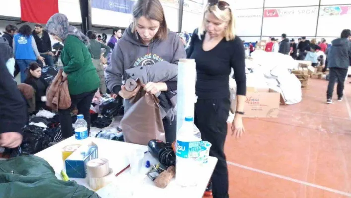 Ukraynalı anne ve kızının vefası takdir topladı
