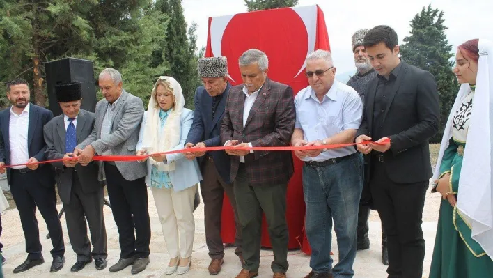 Uluslararası Kafkas Derneğinden Kaymakam Çelik'e plaket