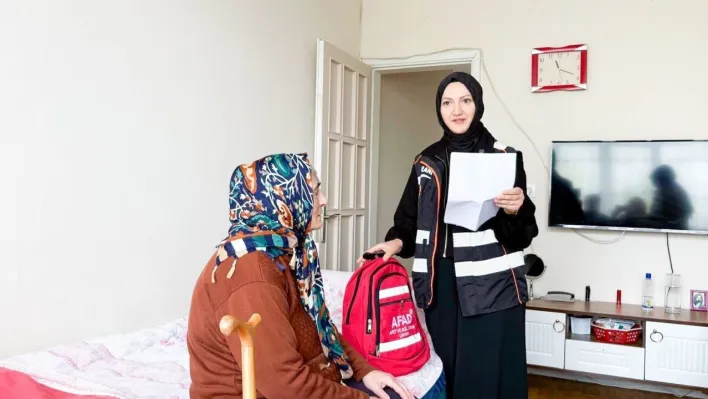 Ümraniye Belediyesi'nden yaşlılara yönelik 'Evimde Güvendeyim' projesi