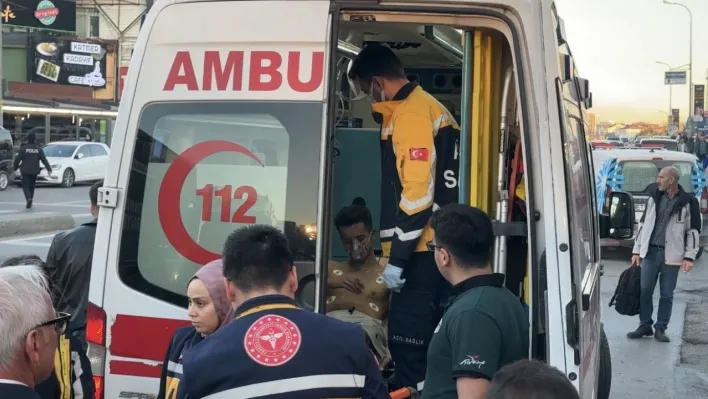 Ümraniye'de depo yangını: Bir işçi dumandan etkilendi