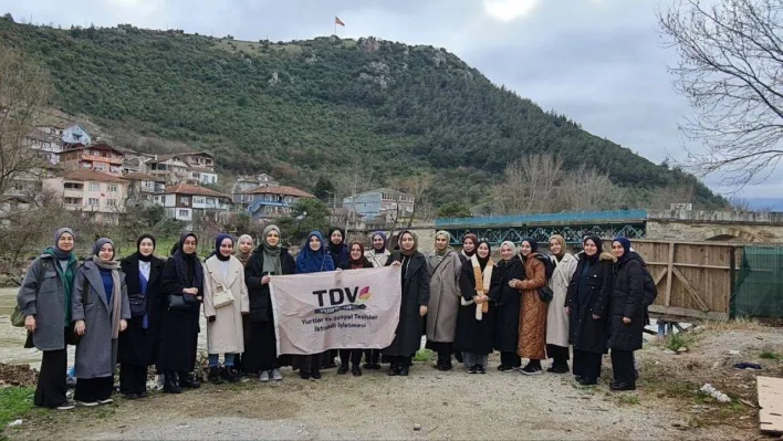 Üniversite öğrencileri tarih kokan sokaklarda Sakarya'yı tanıdı