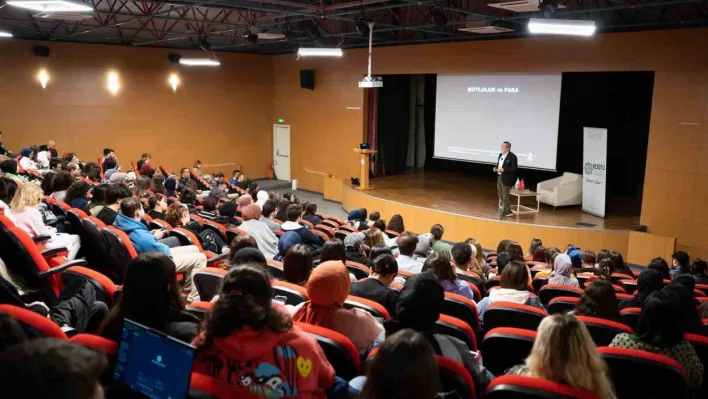 Ünlü psikologdan öğrencilere: 'Yaz tatilinde mutlaka staj yapın'