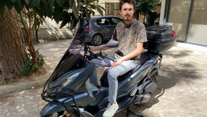 Üsküdar'da motosikletiyle polisi taşıyan genç: 'Bence polis memuru terfi almayı hak ediyor'