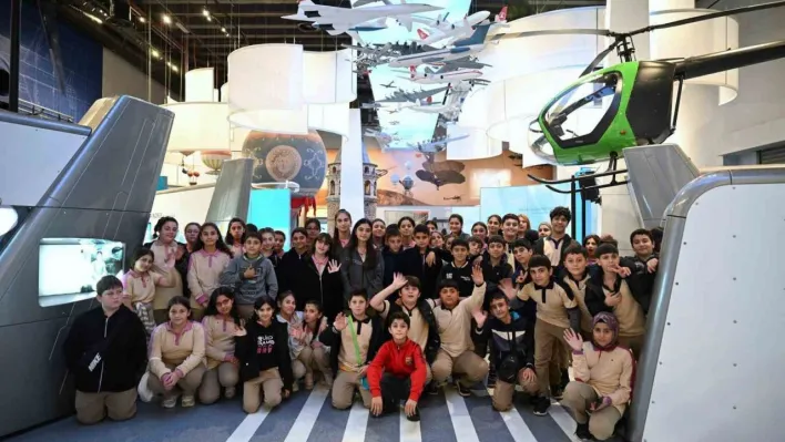 Uzay ve havacılığın derinliklerini GUHEM'de keşfediyorlar