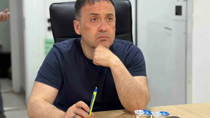 Vali Sözer, gelişmeleri Yangın Yönetim Aracı'nda takip ediyor