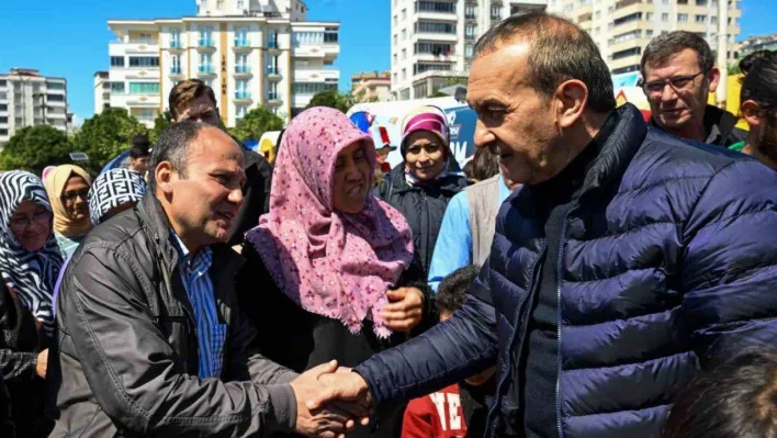 Vali Yavuz, deprem zamanında olduğu gibi bayramın ilk gününde de Kahramanmaraş'ta