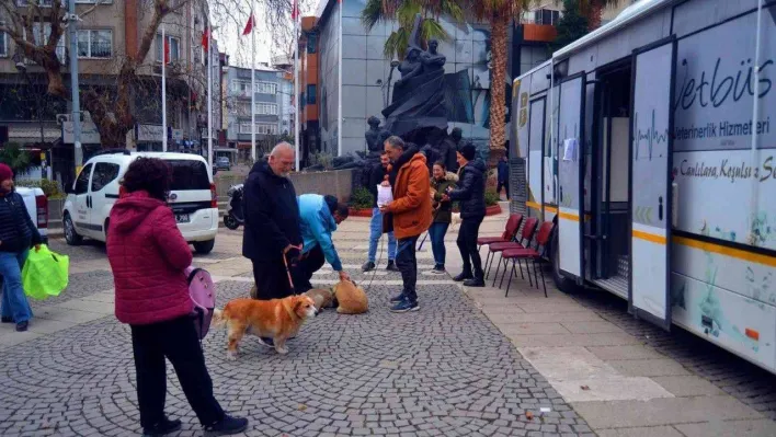 Vetbüs, Erdek'te hastalarıyla buluştu