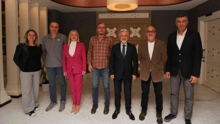 Veteran basketbolculardan Başkan Erdem'e teşekkür