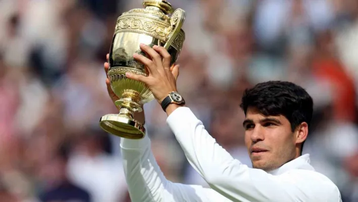 Wimbeldon'da Carlos Alcaraz üst üste ikinci kez şampiyon