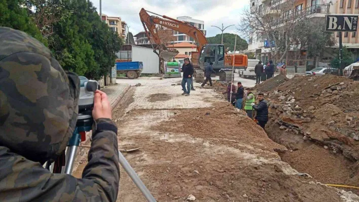 Yağmur suları tehlike olmaktan çıkıyor