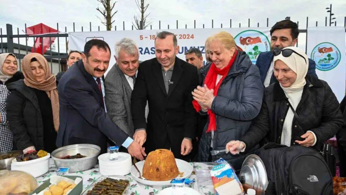 Yalova Anadolu Dernekler Federasyonu renkli görüntülere sahne oldu