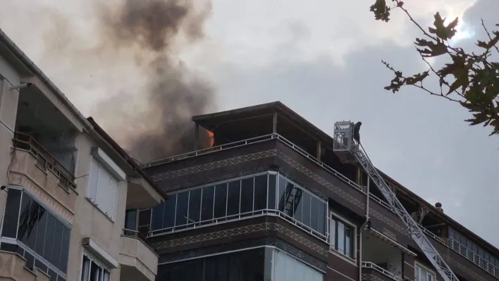Yalova'da çatı katı yangını korkuttu