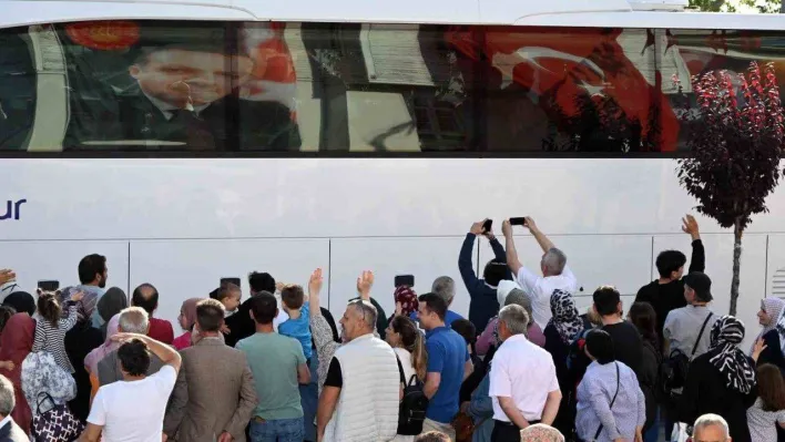 Yalova'da hacı adayları dualarla uğurlandı