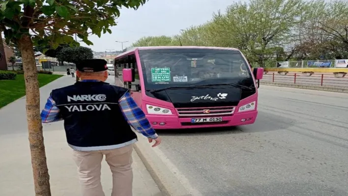 Yalova polisi 'Türkiye Hep Birlikte Uyuşturucuya Hayır Diyor' sloganı ile sahada