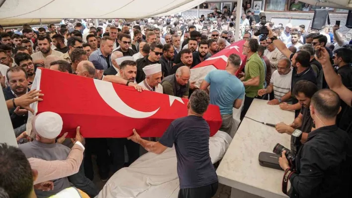 Yangın şehitlerine son veda