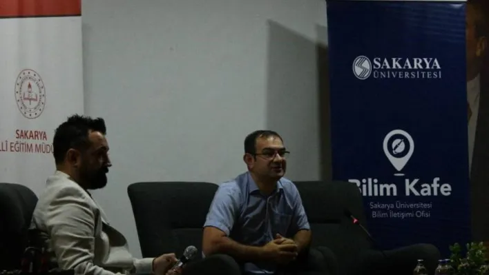 Yapay zekanın eğitimcilerin yerini alma ihtimali SAÜ'de konuşuldu