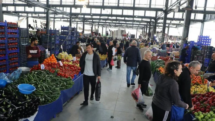 Yapımı tamamlanan Alibeyköy Pazar Alanı törenle açıldı