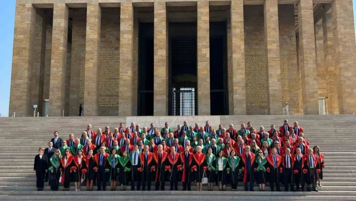 Yargıtay üyelerinden Anıtkabir'e ziyaret