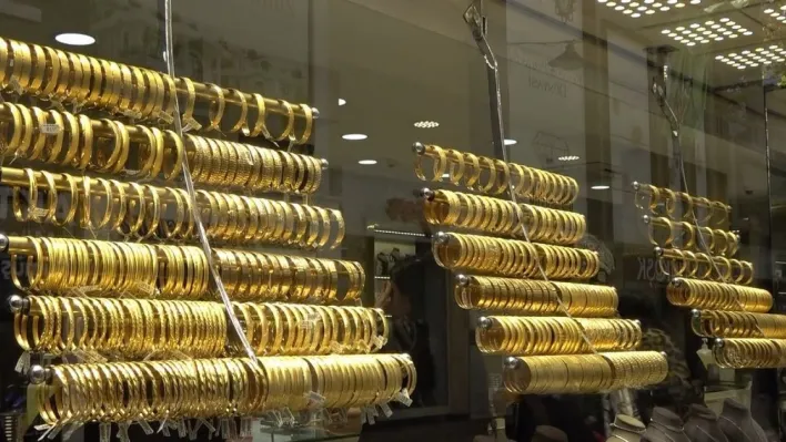 Yatırımcı dövizi bıraktı, altına koştu: 'Güvenilir liman'